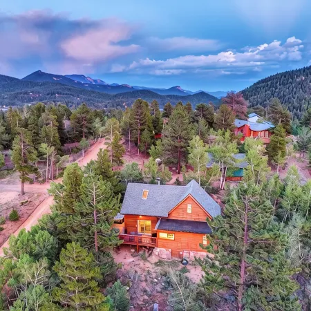 Best Hot Tub View in Bailey - Family & Pet Friendly BBQ / Hot Tub / Near Denver