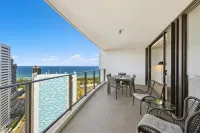 Ocean View 3-Bed with Gym, Pool, Sauna & Parking