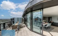 Melbourne Private Apartments - Collins Street Waterfront, Docklands