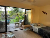 S. Kihei Spacious Garden Condo, 2 Lanais