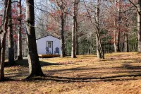 Cozy Cottage on 4 Acres - 民泊