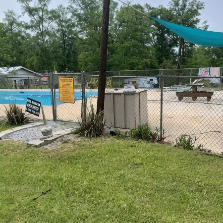 “LOTS OF FUN LAKE HOUSE” in WHITE OAK SHORES!!!