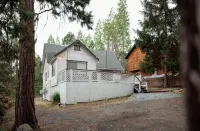 Harte Of The Pines Pet Friendly Walk to Downtown - Wifi