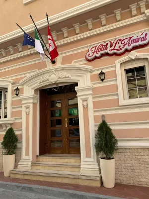 L'amiral Hotels in 