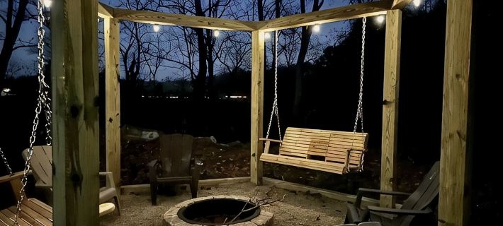 Quiet Cabin on Walnut Creek, Covered Deck, Hot Tub, Swimming Hole, Shelter House Hotels in Ross County