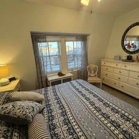 Cozy 2 Br Apt in Historic Cape May, NJ