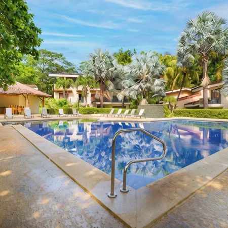 Ocotal Beach House - Family Friendly & Only a Block To The Beach!