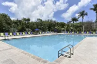 Chic Coastal Retreat with Pool, Marina, Beach Access & Resort-Style Amenities - Beach