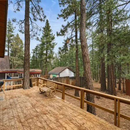 Mama Bear's Cozy Cabin