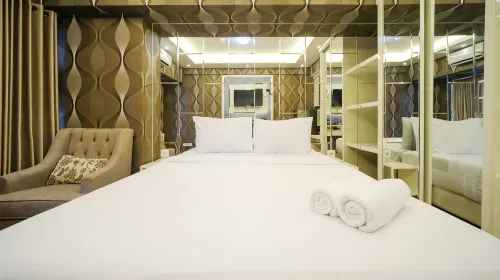 Comfy Studio Connected to Mall at Tanglin Supermall Mansion Apartment By Travelio