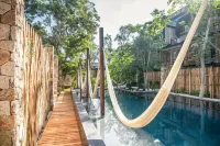 Amaka Calma Tulum