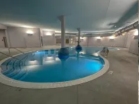 Crowne Plaza KEARNEY by IHG - piscina