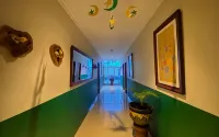 The Grand Cabin Hotel