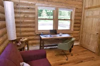 Modern Log Home Retreat and Yoga Studio, Minutes from Ithaca and Colleges - Chalets