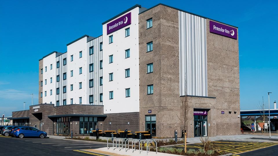 Premier Inn West Bromwich Town Centre (New Square)