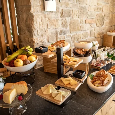 Aura Relais