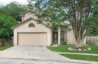 Spacious 5-bedroom house with private pool in a central San Antonio location.