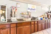 Days Inn by Wyndham Birmingham/West - breakfast