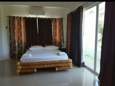 HangOut Beach & Resort