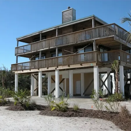 Best Deal on the Cape.  200 Steps to the Beach, Not A 6 Min Drive.  Pets OK.