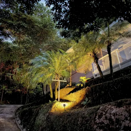 Beautiful Villa Lucia, Gated Tropical Retreat, Private Deck with Pool, Ojochal