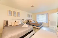 Vila Hearts- 5BD with pool, Hot tub, Sauna, Arcade, Bar all you need N the Strip