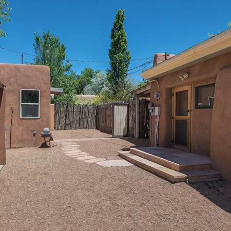 Experience charm in Historic Eastside, just a quick 5min drive to Santa Fe Plaza
