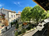 Le Colombier de Cyrano et Roxane Hotels in Bergerac