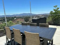 "The Best" Jacuzzi View Private Luxury Guest Cottage-Better Than a Room or Suite - 3-Star