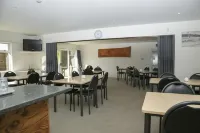 Captain Cook Motor Lodge - Breakfast