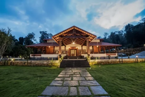 RiverMist Resorts - 4-Star