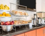 Comfort Suites Oceanside Camp Pendleton Area - breakfast
