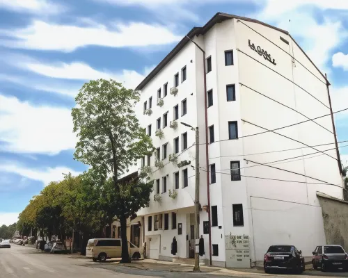 Avenue Parliament Old Town - Avenue Hotels Hotel in zona Settore 5