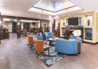 Sonesta Essential HOU Airport Road - Airport Shuttle