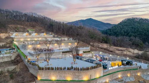 The Hill Glamping - 2-Star