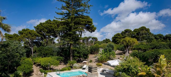 Antica Fortezza Villa Fontana - large garden, private pool and maximum privacy Hotels in Valderice