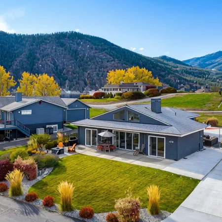 Wapato Point Casita Close to Waterfront Park & Outdoor Pool