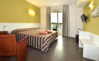 Hotel Meublè Nazionale - Airport Shuttle