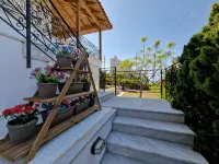 The Mirador Boutique Villa with Scenic Sea View