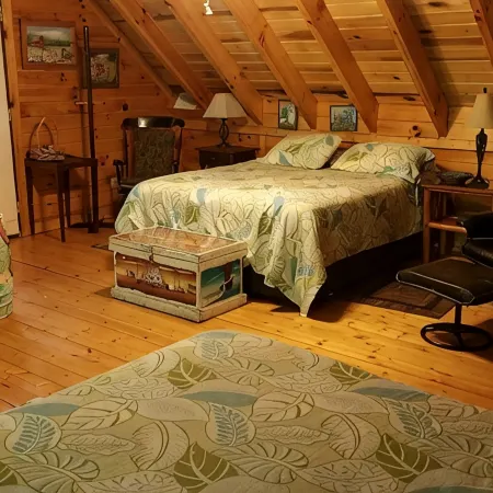 BIG ROCK LOG CABIN , Beside Natural Bridge/Red River Gorge