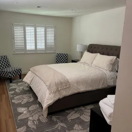 Stylish Condo Steps from St. Helena Wineries & Downtown