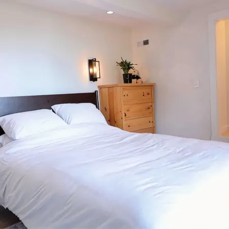 Lovely and Quiet suite with GORGEOUS VIEWS-10 min to Golden Gate Bridge
