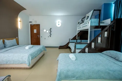 Knight Alley Hotel - ที่มีบาร์