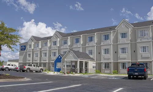 Microtel Inn & Suites by Wyndham Camp Lejeune/Jacksonville