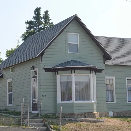 Completely Renovated Home with Mountain Views