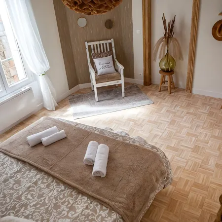 Appartement « Un Moment Dévasion » en Plein Cœur Dépernay Отели в г. Эперне