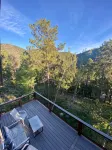 At Catamount trailhead. Secluded. Game Room. Pet Friendly - Wifi