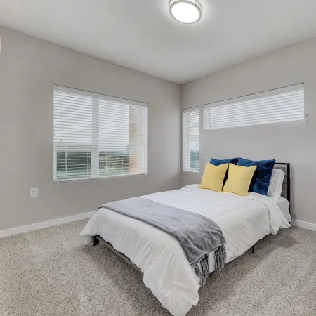 Plush 2Br Cal King Suite Close to Everything