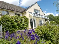 Escape to Pembrokeshire! Charming, spacious cottage - well located for exploring