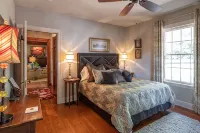 "Charming Nashville Cottage in Green Hills - Cozy, Family-Friendly Retreat - บ้านพักหลังเล็ก